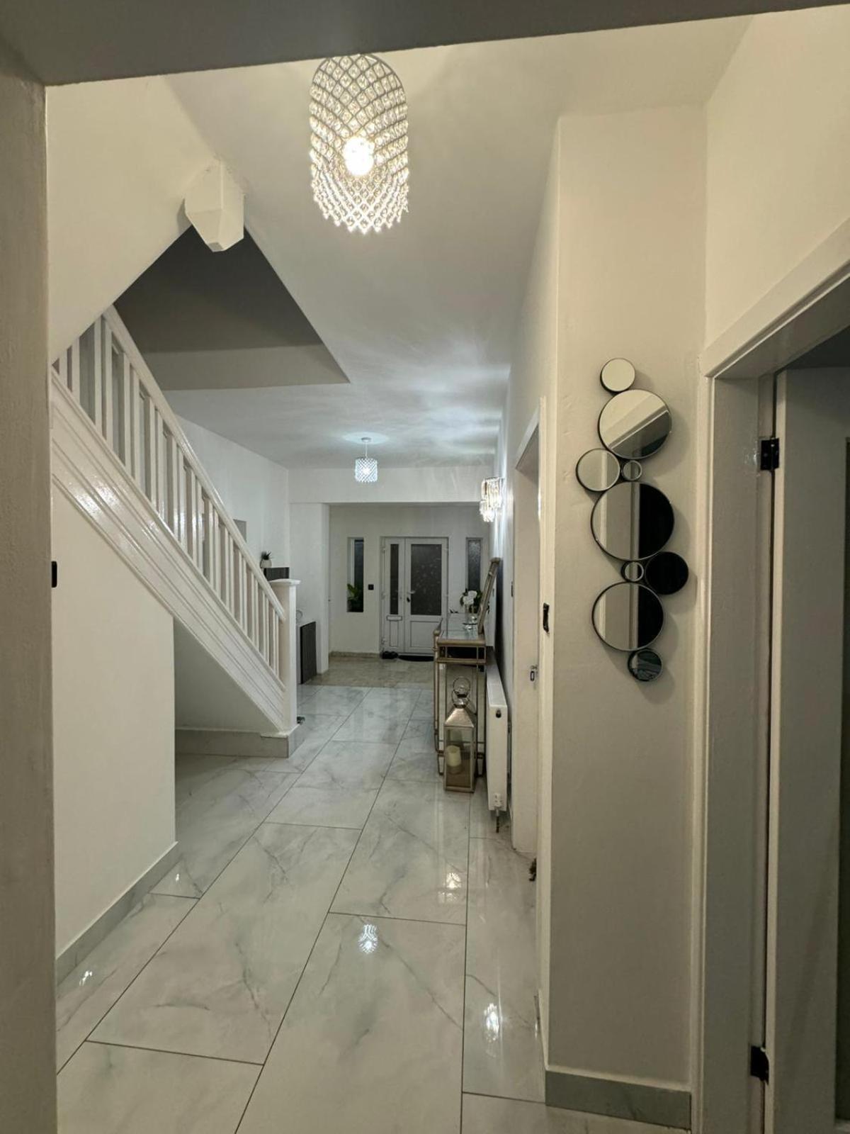 Alloggio in famiglia Elegant Estates Humble Abode 1 *